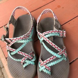 Chaco Z double strap sandals Sz 8. Toe loop Pink green.color straps
